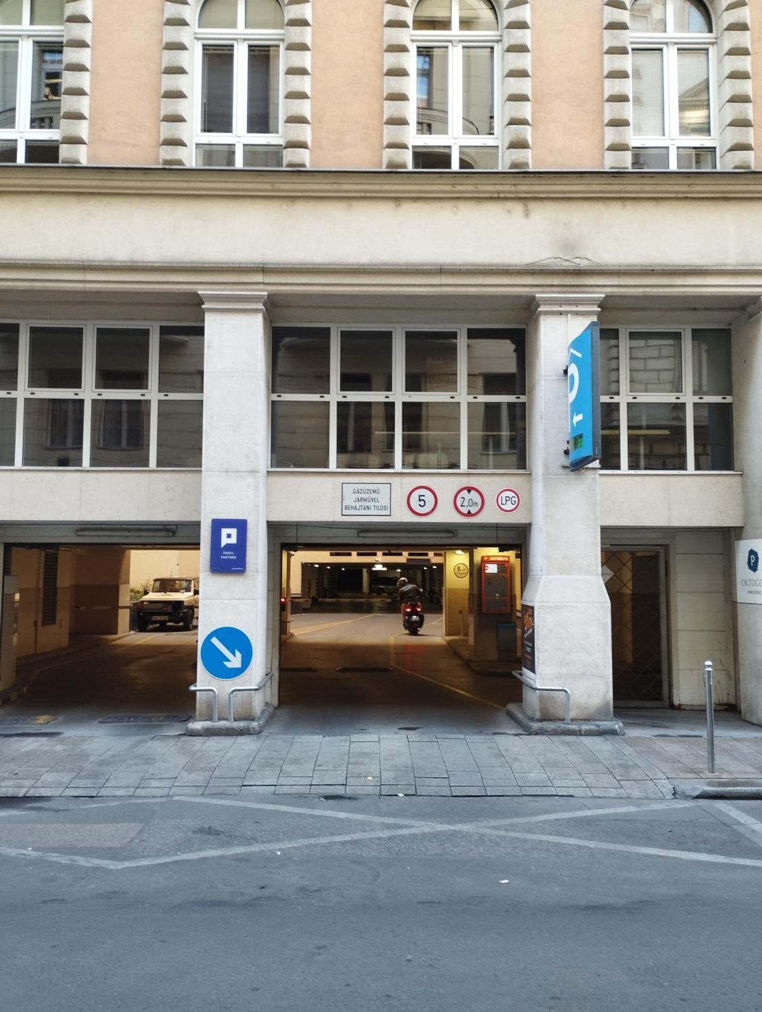 Free Parking Garage! Downtown Apartment Close To New York Cafe Budapest Kültér fotó